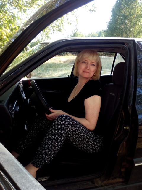 Светлана, Россия, Нижний Новгород, 52 года, 2 ребенка. В разводе, со мной живет один ребенок. 
