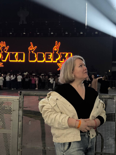 Ирина, Россия, Москва, 45 лет, 2 ребенка. Хочу найти У меня есть конкретный образ личностных качеств, но какой бы человек ни был, в любом случае уважениеУ меня двое детей и собака, дача, работа (коучинг, трудовое право, управление персоналом). 
Хорошо 