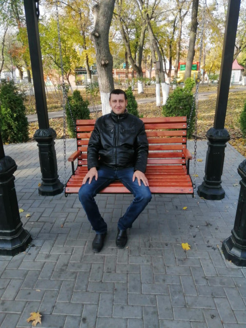 Виктор Виктор, Россия, Аткарск, 35 лет. Ищу женщину для серьёзных отношенияНе курю, выпиваю изредка! 