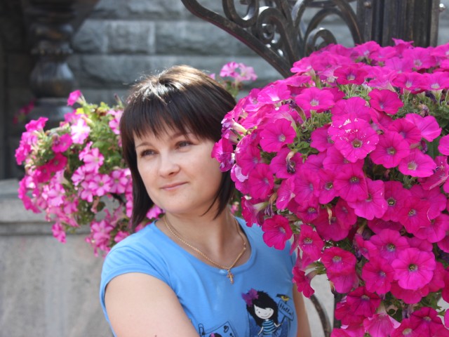 Ольга, Россия, Москва, 43 года. Хочу найти Надёжного!!! Единственного! !!Миниатюрная брюнетка