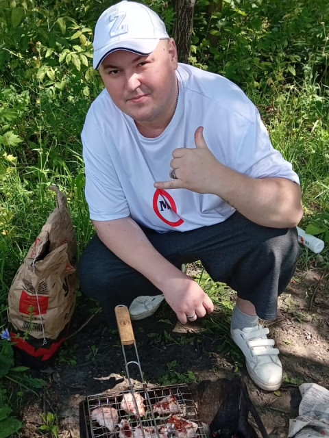 Дмитрий, Россия, Москва, 34 года. Хочу найти Серьёзную не испорченную девушку. Ищу девушку для отношений( Серьёзных)! Живу в Москве