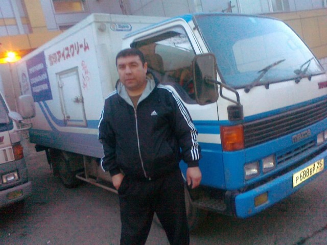 Alik, Россия, Владивосток, 51 год. Добрый, очень спокойный, работаю водителем на доставке. Живу один.