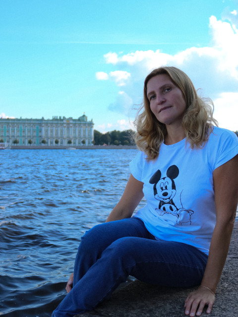 Юлия, Россия, Санкт-Петербург, 40 лет, 1 ребенок. Хочу найти Прежде всего любимого, но и надежного мужчину!!! Мама замечательной дочки, несмотря на разочарования не унываю, надеюсь создать семью! 