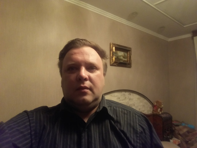 Евгений , Россия, Санкт-Петербург, 49 лет, 2 ребенка. Без вредных ривычек. Иногда курю(