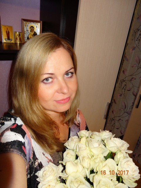 Анна, Россия, Санкт-Петербург, 44 года, 1 ребенок. Добра, веселая, позитивная. Ищу свою вторую половинку и папу для моей малышки)