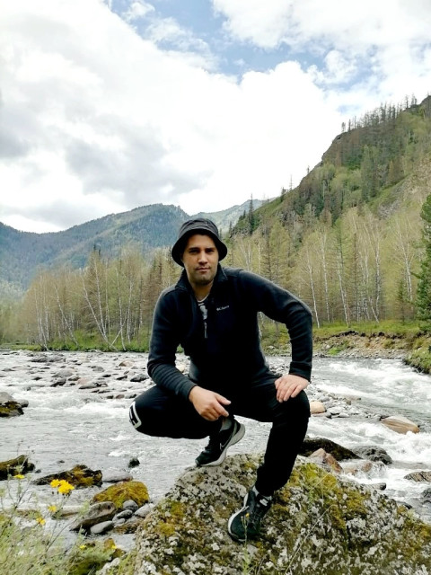 Денис, Новосибирск, 43 года, 2 фото. Коротко о себе: Вполне позитивный, общительный.. =)Воспитан, матом не блажу, ищу общение и новых друзей.....  Анкета 233795. 