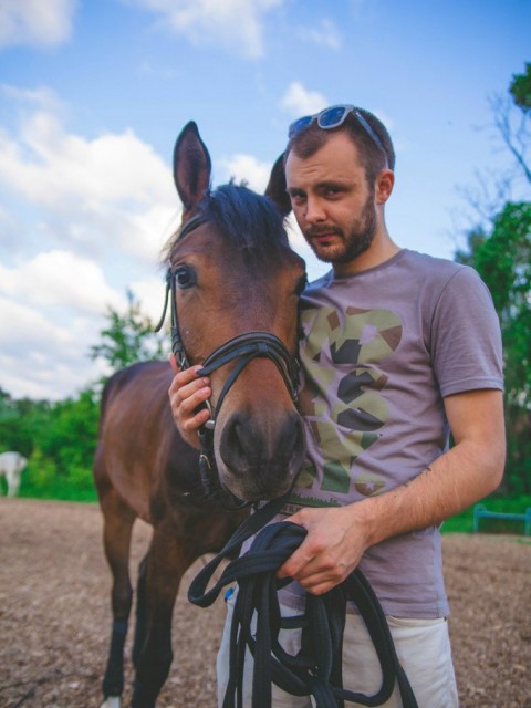 сын и его лошадь