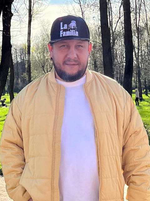 Александр, Россия, Санкт-Петербург, 44 года. Познакомлюсь для серьезных отношений.