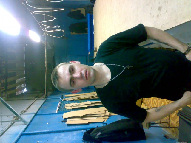 Евгений, Россия, Рославль, 37 лет. Мне 29 лет, живу в Смоленске. Работаю. Ищу девушку для создания крепкой, счастливой семьи! Буду рад 