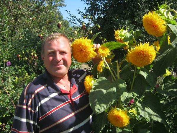 Сергей Обруч, Казахстан, Алматы, 60 лет. Хочу найти близкого по духуживу работаю что еше  нужно