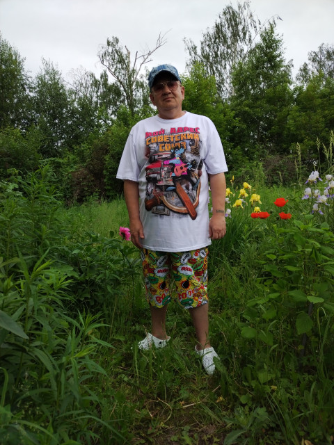 Сергей, Россия, Кстово, 57 лет, 1 ребенок. Женщину для серьезных отношений и возможно в дальнейшем семейных. Не хочится встретить старость в одЯ нормальный, адекватный, добрый и порядочный мужчина с чувством юмора. Разведен, жильем обеспечен. 