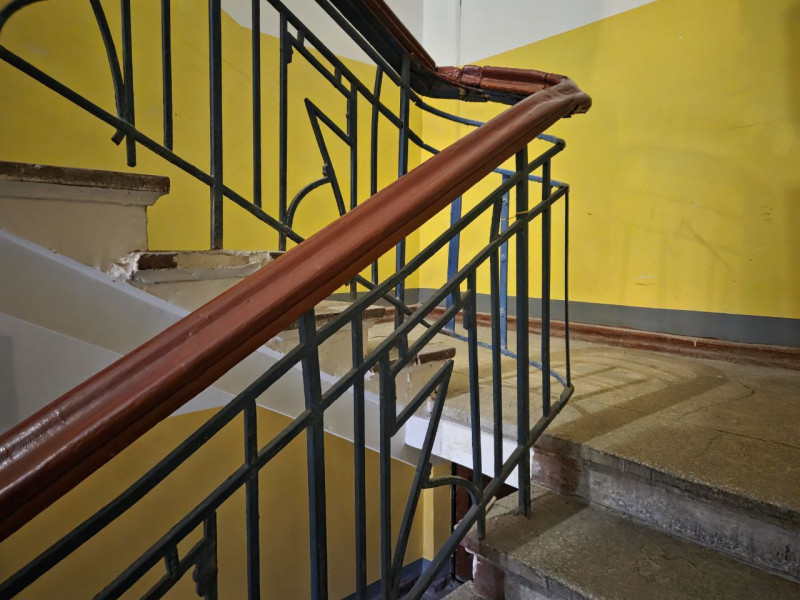 Лестница в стиле модерн. Скромная, но с достоинством