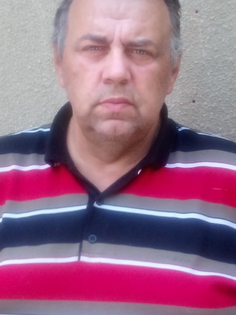 Виталий, Россия, Краснодар, 58 лет. Люблю дом не пью вообще даже Пиво работаю водителем. Жильем обеспечен не спонсор ищу женщину которой