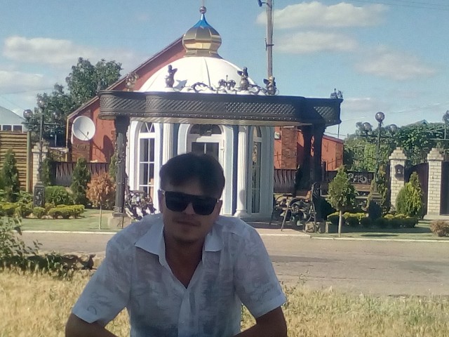 Денис, Украина, Первомайск. Фото на сайте ГдеПапа.Ру