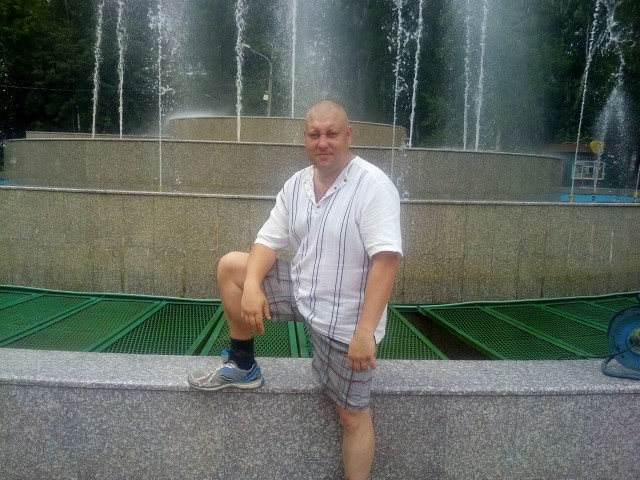 Владимир, Россия, Новосибирск, 44 года. 37лет , детей нет но хотелось бы.