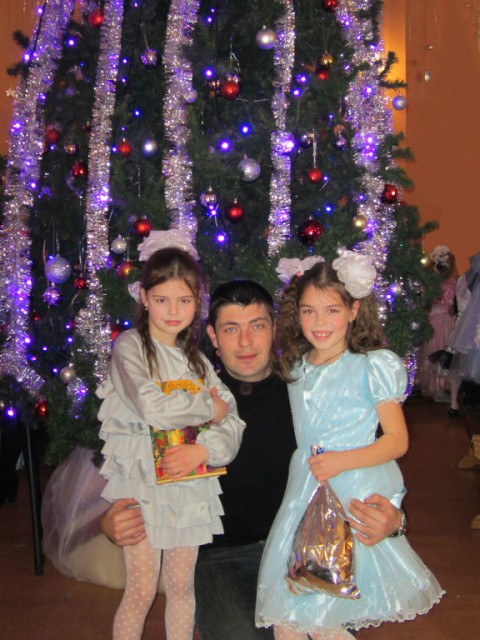 С детьми на елке 2013