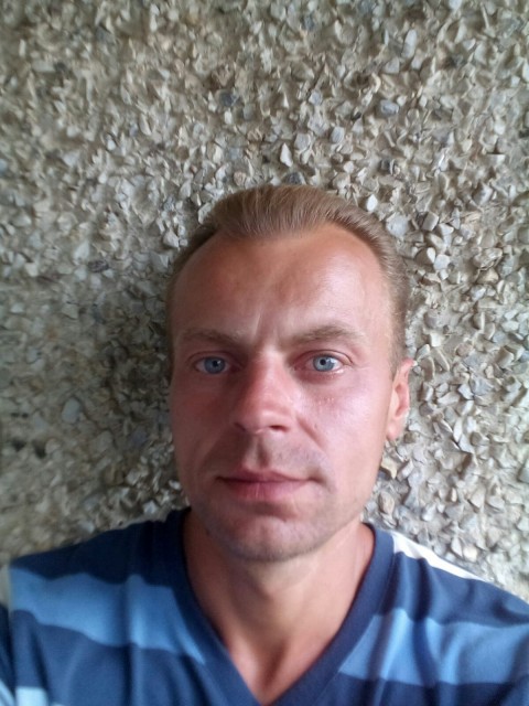 Андрей, Беларусь, Минск, 44 года. Хочу найти Девушкуне женат
