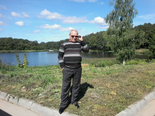 Viktor, Россия, Тула, 68 лет. Порядочный, честный. Люблю жизнь. Пенсия, работаю. Характер спокойный, люблю животных. увлечения; --