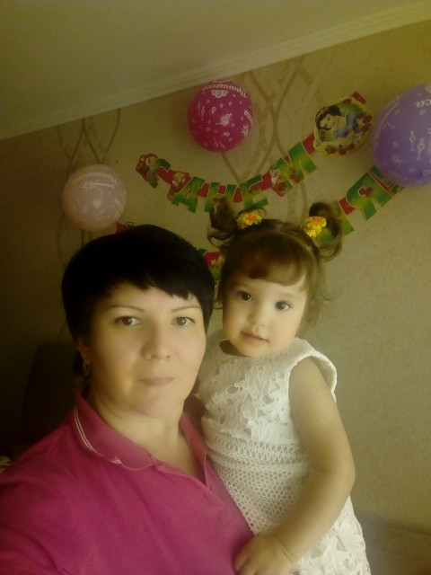 Татьяна, Россия, Санкт-Петербург, 42 года, 1 ребенок. Чистоплотная, хозяйственная, без вредных привычек, есть маленькая дочка, хочу найти хорошего человек