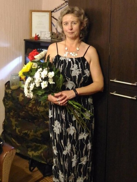 Елена, Россия, Тюмень, 52 года, 2 ребенка. Хочу найти вторую половинкуЯ вдова, имею 2 взрослых сыновей, живут отдельно. Хочу встретить вторую половинку для создания семьи