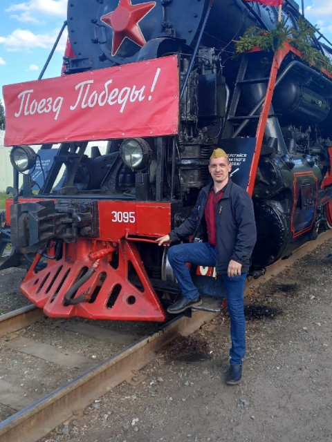 Денис Бутусов, Россия, Нижний Новгород, 42 года. Не курю добрый и ласковый, люблю детей и животных, природу и деревенскую баньку.