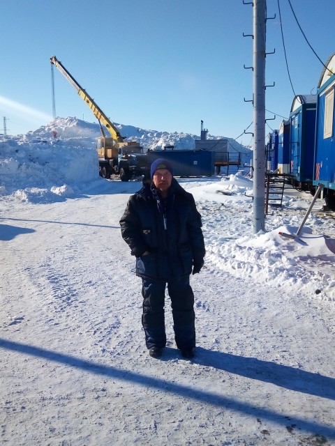 на работе за полярным кругом  май 2017 год