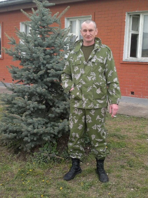 Виталий, Россия, Омск, 43 года. Хочу найти Создание семьиБрюнет с короткой стрижкой спортивного телосложения