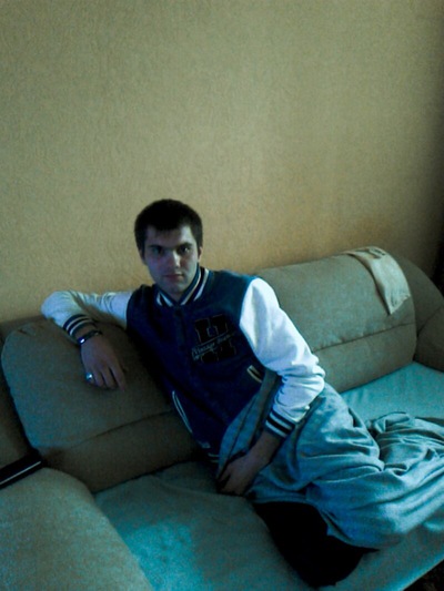 Влад Русаков, Россия, Омск, 31 год. хочу найти девушку для серьезных отношенийЧто можно о себе сказать что бы другим не было обидно.... "Я человек..."   

Всех люблю!