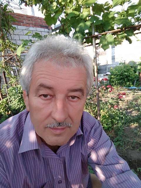 Сергей, Россия, Москва, 67 лет, 3 ребенка. Вес 80 Рост 180 седой, собственный дом, автомобиль, люблю рыбалку , тишину, природу, нежность,