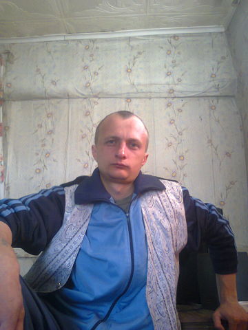 Сиротин Александр, Россия, с. Кадниково (Мамонтовский район), 39 лет. Познакомлюсь для создания семьи.