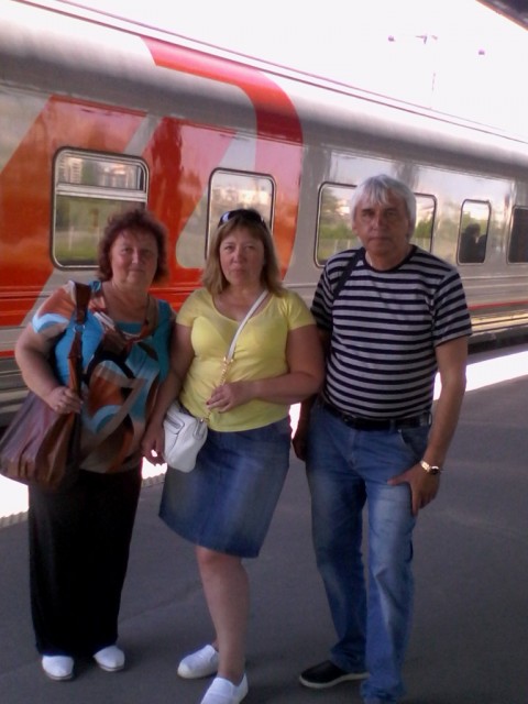 провожаю родителей в Омск