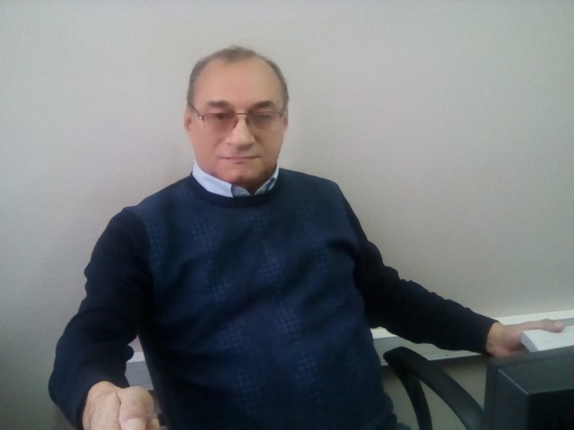 Александр, Россия, Москва, 62 года. Холост, образование высшее, работаю. 
