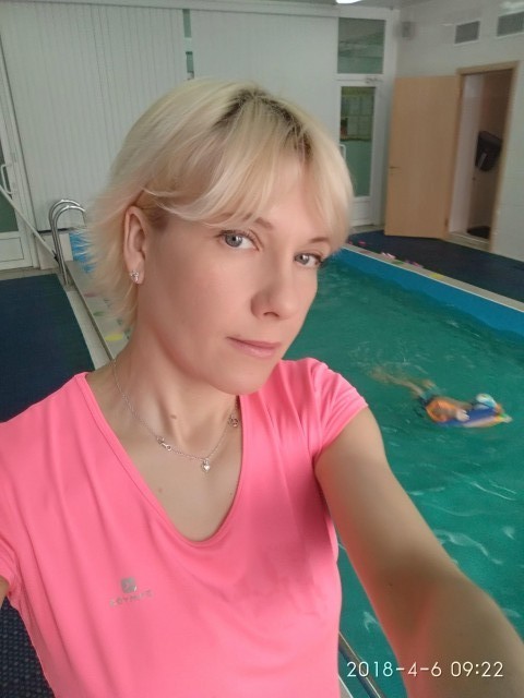 Юлия, Россия, Москва, 43 года, 2 ребенка. Хочу найти Доброго, умного, без вредных привычек. Веселая, добрая, спортивная. 