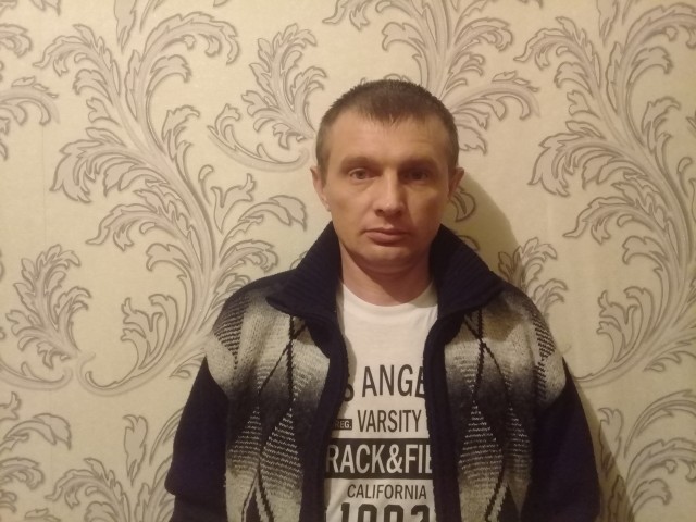 Владимир, Россия, Томск, 41 год