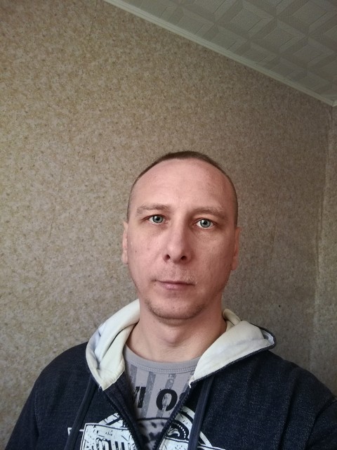 Андрей, Россия, Москва, 42 года, 2 ребенка. Хочу найти Спутницу по жизни, какой бы оне не была, длинная или короткая, главное счастливая)Живу, работаю))