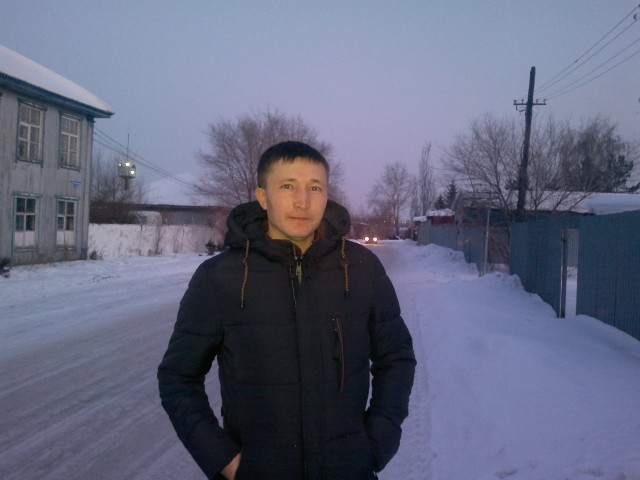 NURLAN SHERMAGANBETOV, Россия, Омск, 39 лет. Ищу свою вторую половинку, которая плохо спрятана -) Холост