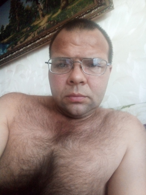 Сергей Бошков, Россия, Копейск, 46 лет. Не женат хотелось бы создать семью, своих детей нет, работаю. Познакомлюсь с девушкой не полной можн