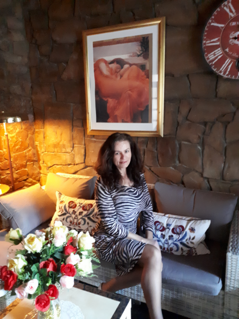 Маруся  М , Россия, Новороссийск, 47 лет, 1 ребенок. Хочу найти МУЖЧИНУ!!!!! С большой буквы ! Жизнерадостная, с чуством юмора, сильная, активная, ортимизм, романтик, Работаю в  гостевом доме на 