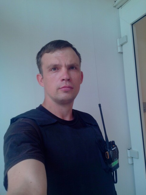 Алексей, Россия, Ульяновск, 37 лет. Работаю в г.б.р. В семье один . Ищу только серьёзные отношения.