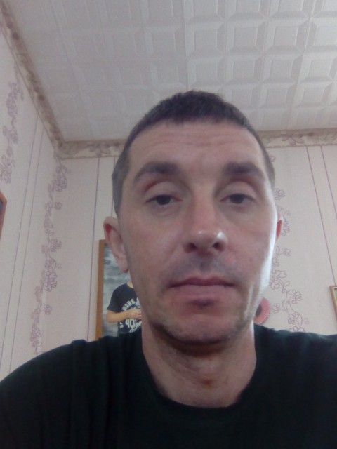 Павел, Россия, Омск, 43 года, 1 ребенок. Разведен, живу в Омске, работаю в газпроме, интересы разносторонние, ищу девушку добрую, красивую ве