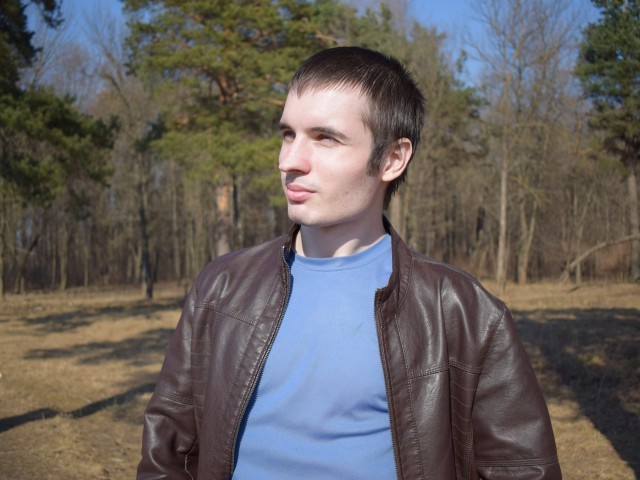 Виталий, Россия, Тверь, 32 года. Я нормальный парень, без вредных привычек, спокойный, не глупый, работаю в Горсети, ищу девушку тоже