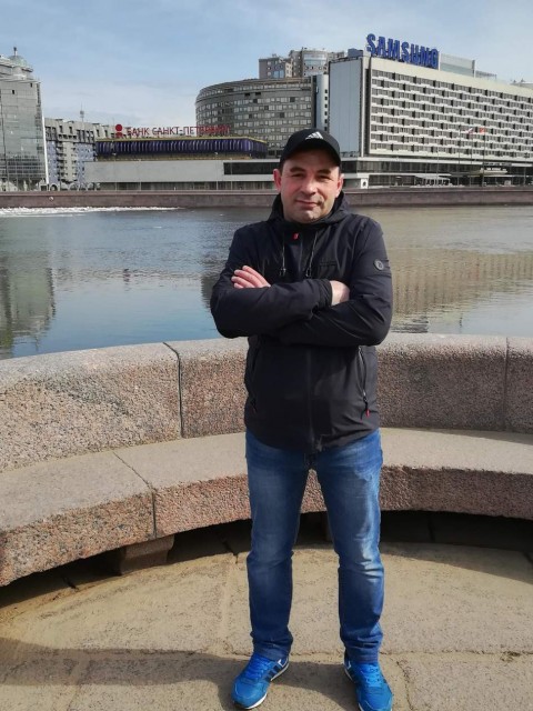 Vitalij, Россия, Санкт-Петербург, 45 лет, 2 ребенка. Хочу найти Без разницыРаботаю. 