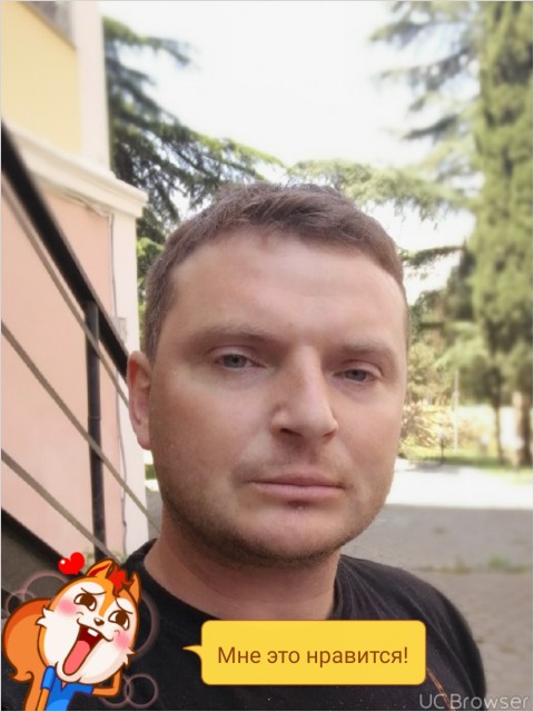 Антон, Россия, Алушта, 42 года. Вообще живу в Севастополе, работаю шеф-поваром, на данный момент в Алуште, остальное в л. с. 