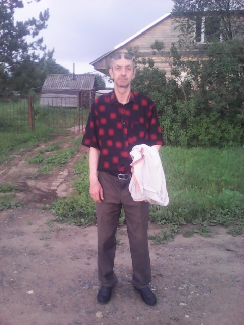 Виталий, Россия, Киров, 46 лет, 1 ребенок. Хочу найти Добрую, не пьющюю. Я сам по себе радостный люблю посмеяться пошутить . 