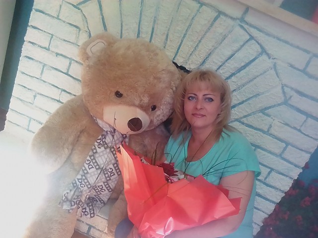 Елена, Россия, Москва, 45 лет, 2 ребенка. Добрая ,ласковая .хочу любитьи и быть любимой.