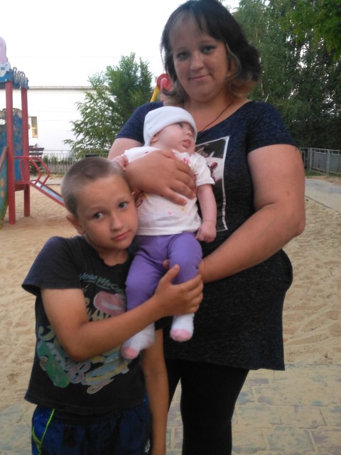 Елена, Россия, Саратов, 33 года, 2 ребенка. Добрая, люблю дитей и очень люблю готовить