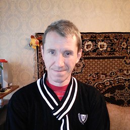 Александр, Россия, Москва, 53 года. Вполне спокойный,адекватный, хозяйственный мужчина, любящий детей,которых ксажелению не родил,в како
