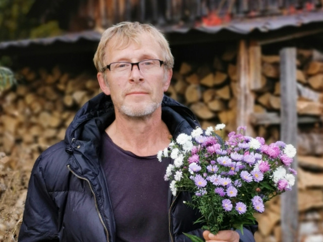 Сергей, Россия, Москва, 55 лет, 1 ребенок. Хочу найти Хорошую.Москвич. Живу в деревне. Сказочно богат.