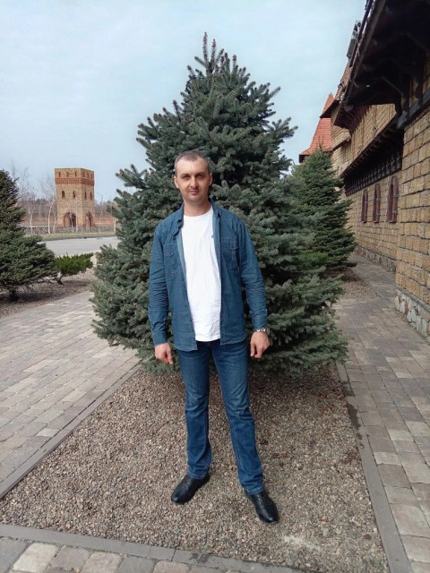 Михаил, Зверево, 36 лет, 4 фото. Ищу: Любящую  Анкета 333495. 