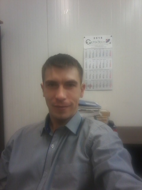 Володя, Россия, Черняховск, 40 лет, 1 ребенок. Работаю ,отдыхаю,все в меру.